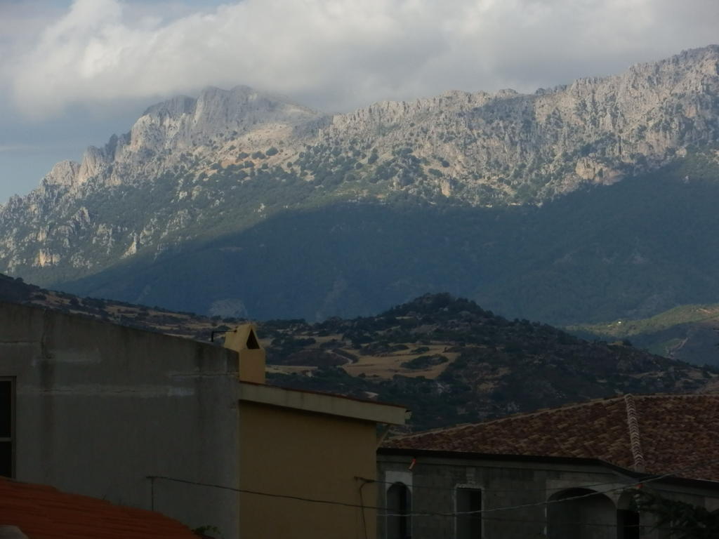 Hotel Sa 'E Jana Orgosolo Esterno foto
