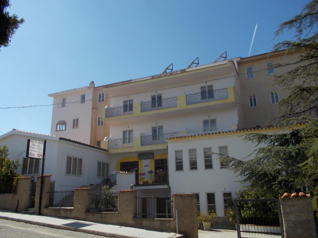 Hotel Sa 'E Jana Orgosolo Esterno foto