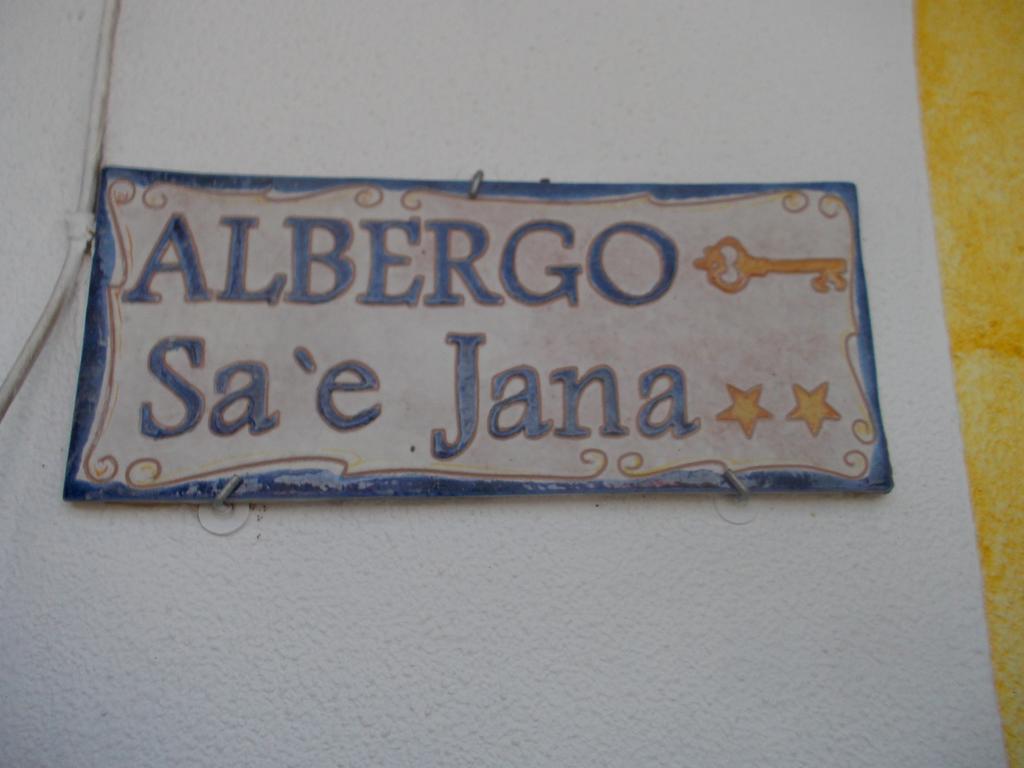 Hotel Sa 'E Jana Orgosolo Esterno foto